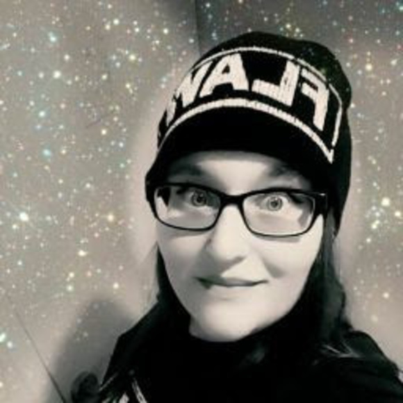 Meet your Posher, Brianna - Picture 1 of 1